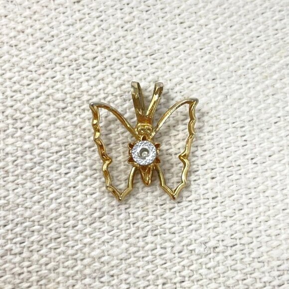 Butterfly‎ Openwork Pendant With Diamond Chip Gold Tone Necklace Vintage - Picture 1 of 9